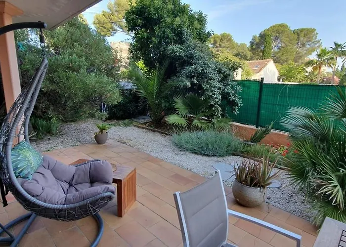 Beautiful With Terrace - Saint-raphael Апартаменты *